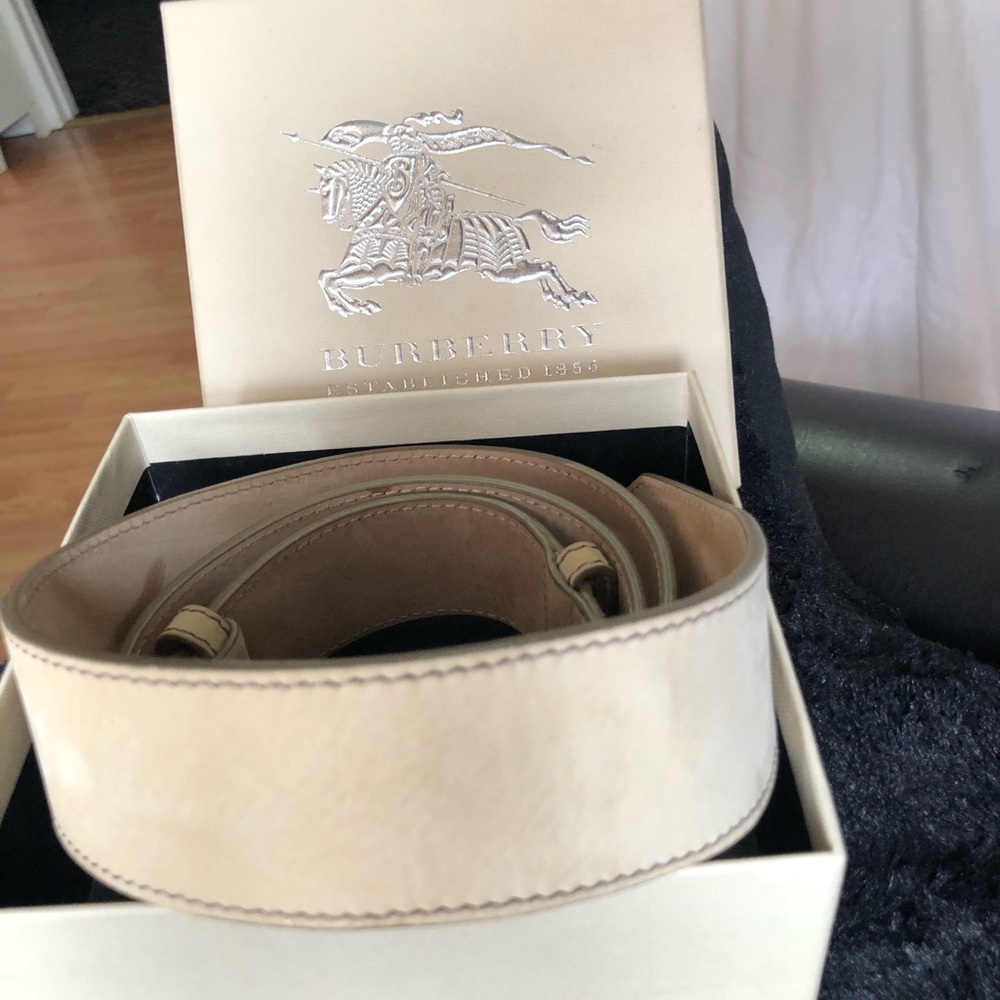 Authentic Burberry belt (never worn)